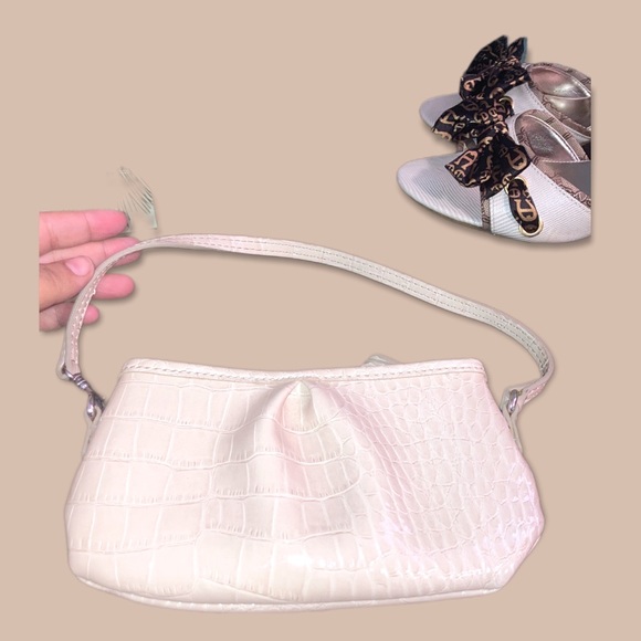 Liz Clairborne Croc Print Mini Bag - Picture 10 of 10